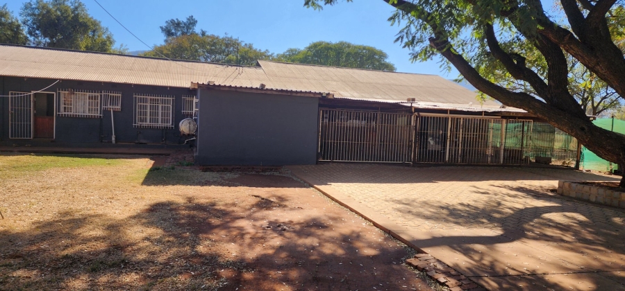 9 Bedroom Property for Sale in Rietfontein A H North West